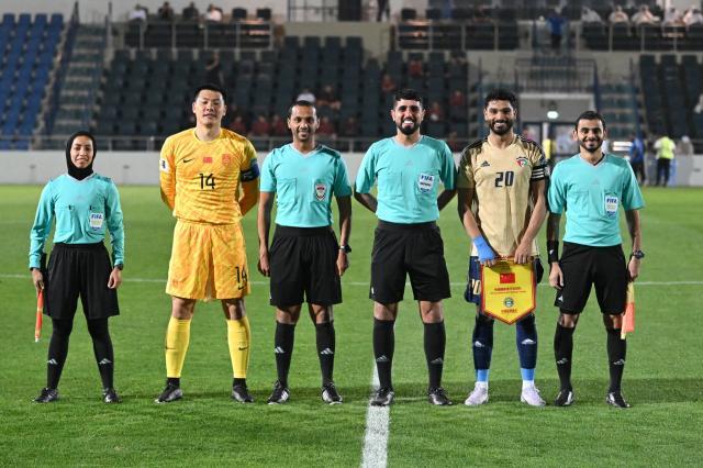 开云体育移动版-国足热身赛3比1科威特 塞鸟生日当天完成首秀