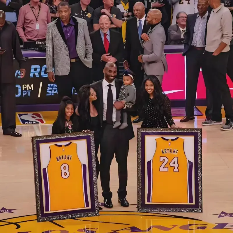 开云体育官网-科比退役10周年:一代人的青春,从未离场